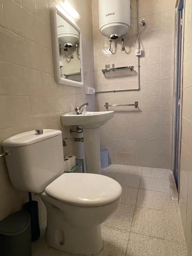 P&R Hostals Can Tort Тоса де Мар Екстериор снимка
