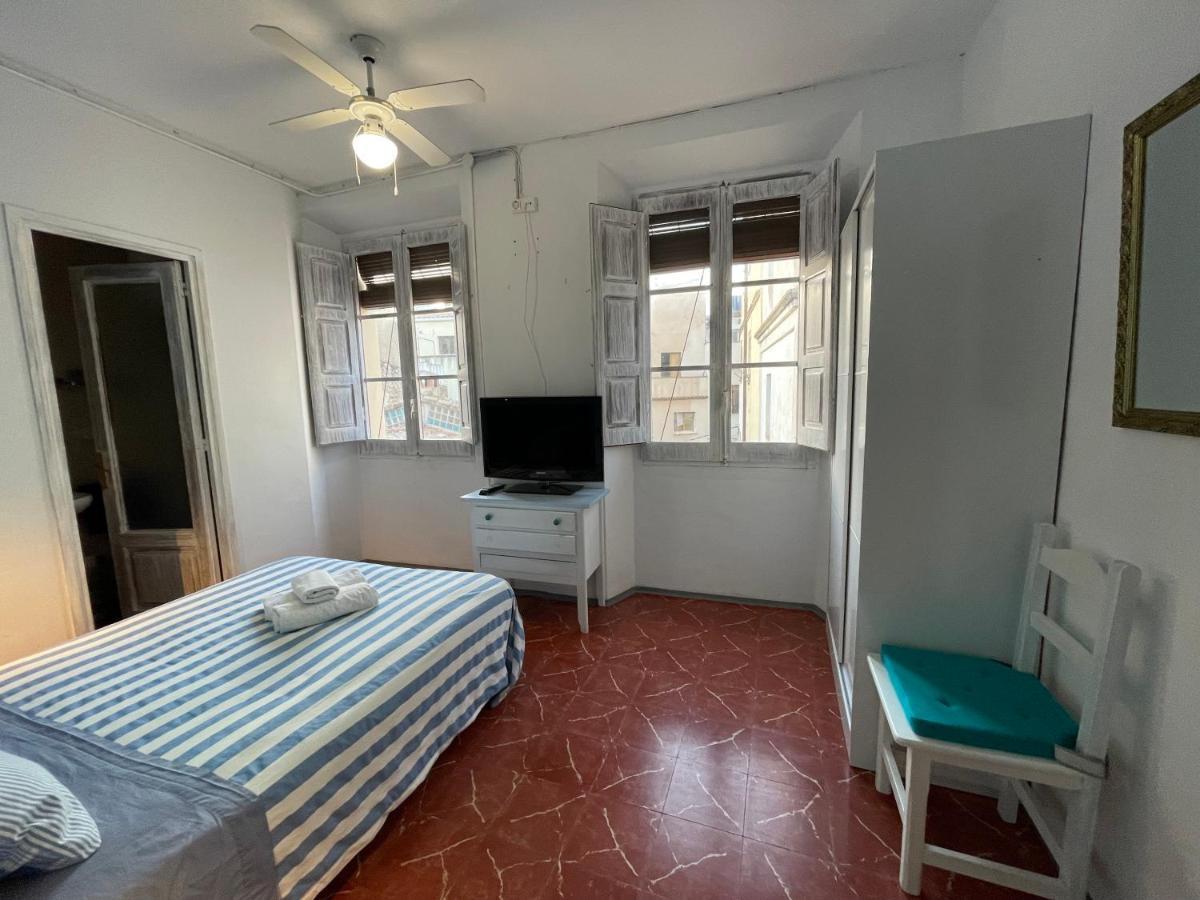 P&R Hostals Can Tort Тоса де Мар Екстериор снимка
